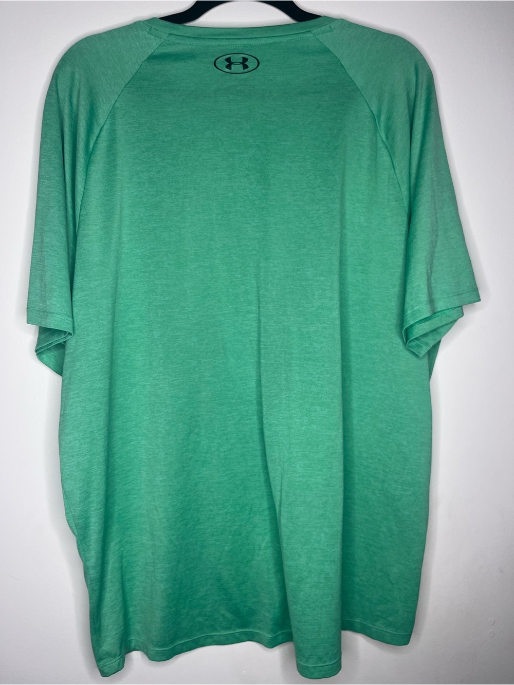Under Armour Green Short Sleeve Athletic Tee - Picture 2 of 3